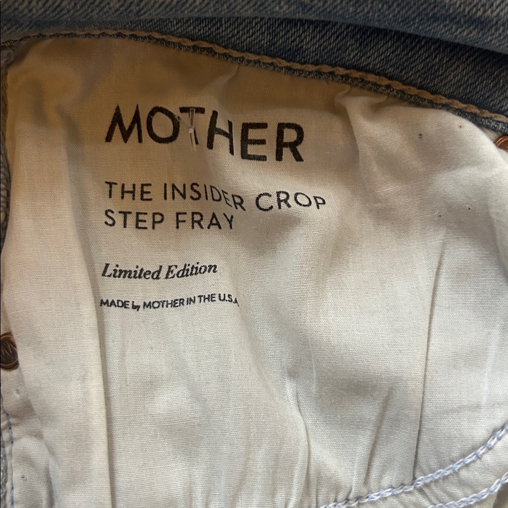 Mother - Insider Crop Step Fray Jean - Picture 5 of 8